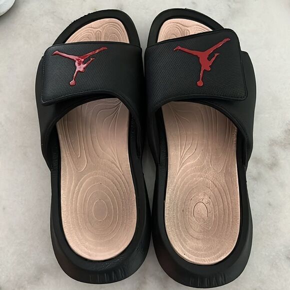 Nike Air Jordan Black University Red Hydro 6 Slides SZ 9 ( 881473-005) SZ 9 - Picture 5 of 6